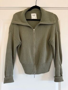 Abercrombie & Fitch Olive Green Ribbed Zip Sweater